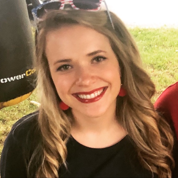 Meet your Posher, Rachael - Picture 1 of 1